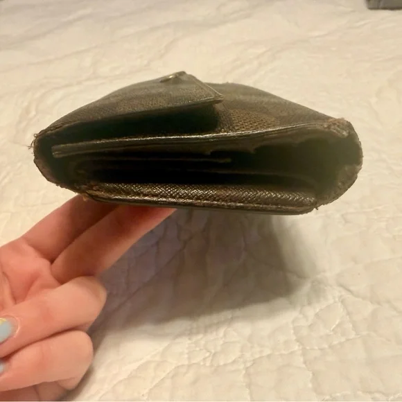 Louis Vuitton Damier Ebene Long Wallet on Chain - Picture 7 of 9